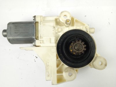 MOTOR ELEVALUNAS DELANTERO DERECHO de 1.6 TDCi 