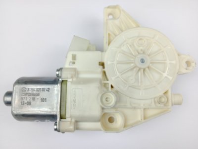 MOTOR ELEVALUNAS DELANTERO DERECHO de C 200 CDI (204.001) 