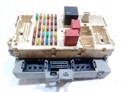 caja-reles-fusibles de 120 Multijet 2,3 D 