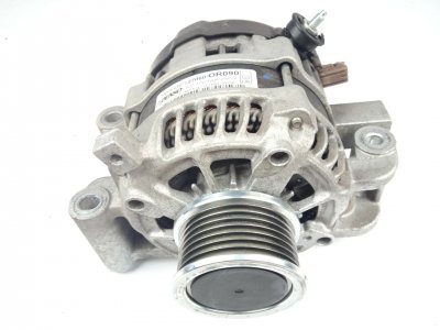 ALTERNADOR de 2.0 D-4D (ADE186_) 