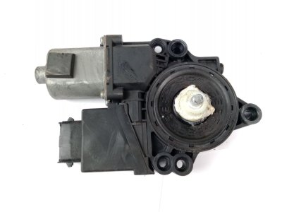 motor-elevalunas-delantero-izquierdo de 1.6 CRDi 136 