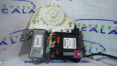 MOTOR ELEVALUNAS DELANTERO IZQUIERDO VOLKSWAGEN PASSAT VARIANT (3C5) Advance