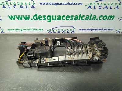 CAJA RELES / FUSIBLES FORD TRANSIT CAJA CERRADA ´06 FT 330 K (corto) PKW (Turismo)