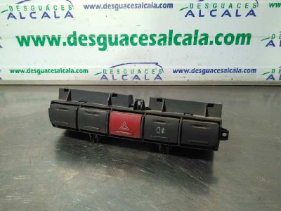 BOTON EMERGENCIA PEUGEOT BOXER CAJA CERR. TECHO SOBREELEV.(RS3700)(350)(´02->) 350 LH TD