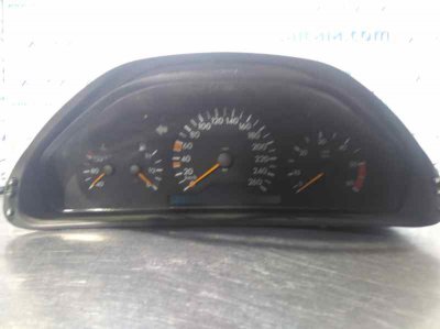 CUADRO INSTRUMENTOS MERCEDES-BENZ CLASE E (W210) BERLINA DIESEL 300 Turbodiesel (210.025)