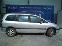 faro derecho opel zafira a Foto 3