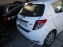 cerradura puerta trasera derecha toyota yaris Foto 5