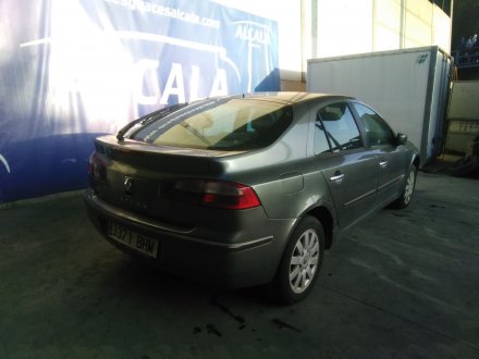 Vehiculo en el desguace: RENAULT LAGUNA II (BG0) Authentique