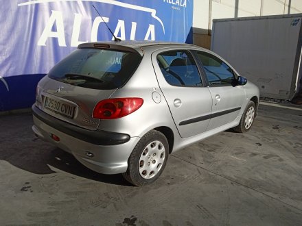 Vehiculo en el desguace: PEUGEOT 206 BERLINA 1.4 HDi