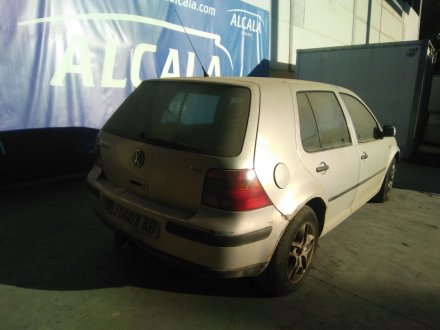 Vehiculo en el desguace: VOLKSWAGEN GOLF IV BERLINA (1J1) 1.9 TDI