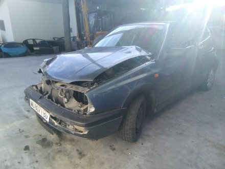 Vehiculo en el desguace: VOLKSWAGEN GOLF III BERLINA (1H1) 2.0