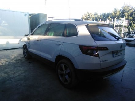 Vehiculo en el desguace: SKODA KAROQ (NU) *