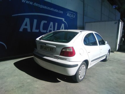 Vehiculo en el desguace: RENAULT MEGANE I CLASSIC (LA0) 1.9 D RN