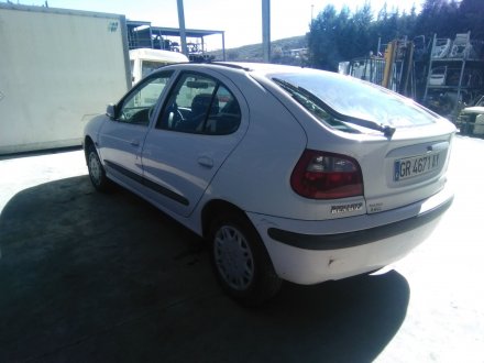 Vehiculo en el desguace: RENAULT MEGANE I CLASSIC (LA0) 1.9 D RN