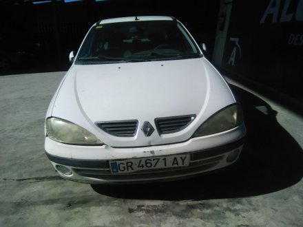 Vehiculo en el desguace: RENAULT MEGANE I CLASSIC (LA0) 1.9 D RN