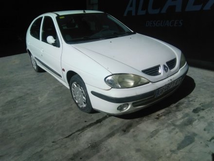 Vehiculo en el desguace: RENAULT MEGANE I CLASSIC (LA0) 1.9 D RN