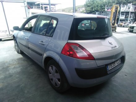 Vehiculo en el desguace: RENAULT MEGANE II CLASSIC BERLINA 1.9 dCi Diesel