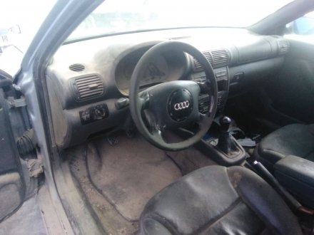 Vehiculo en el desguace: AUDI A3 (8L) 1.9 TDI