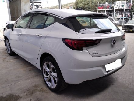 Vehiculo en el desguace: OPEL ASTRA K LIM. 5TÜRIG Dynamic