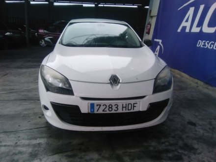 Vehiculo en el desguace: RENAULT MEGANE III BERLINA 5 P Business