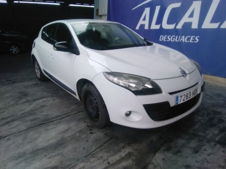 Vehiculo en el desguace: RENAULT MEGANE III BERLINA 5 P Business