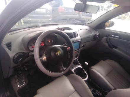 Vehiculo en el desguace: ALFA ROMEO 147 (937_) 1.9 JTD (937.AXD1A, 937.BXD1A)