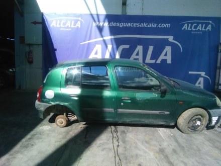 Vehiculo en el desguace: RENAULT CLIO II (BB_, CB_) 1.9 D (B/CB0E, BB0J)