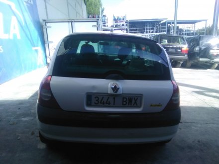 Vehiculo en el desguace: RENAULT CLIO II (BB_, CB_) 1.5 dCi (B/CB07)