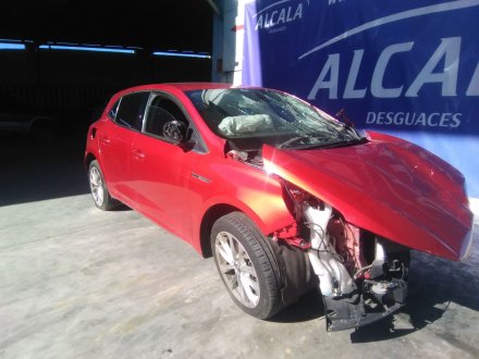 Vehiculo en el desguace: RENAULT MEGANE IV Hatchback (B9A/M/N_) 1.6 dCi 130 (B9A4)