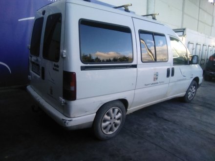 Vehiculo en el desguace: FIAT SCUDO Furgoneta (220_) 2.0 JTD