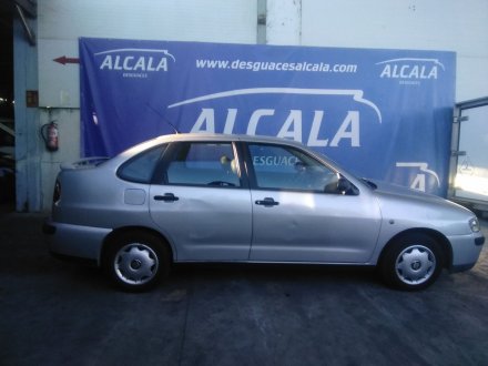 Vehiculo en el desguace: SEAT CORDOBA (6K1, 6K2) 1.4 i