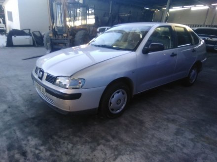 Vehiculo en el desguace: SEAT CORDOBA (6K1, 6K2) 1.4 i