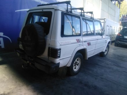 Vehiculo en el desguace: MITSUBISHI PAJERO L040