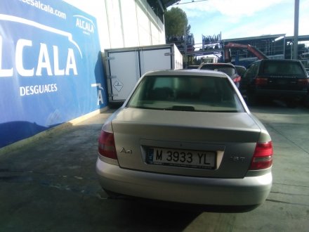 Vehiculo en el desguace: AUDI A4 B5 (8D2) 1.8 T