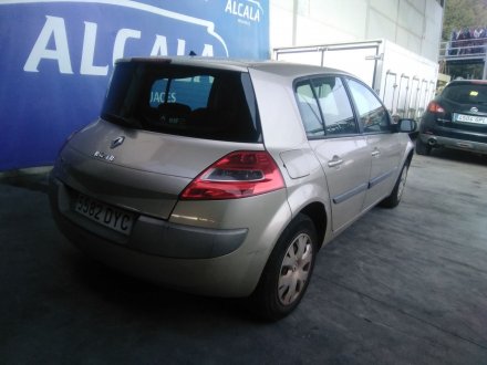 Vehiculo en el desguace: RENAULT MEGANE II (BM0/1_, CM0/1_) 1.5 dCi (BM1E, CM1E)