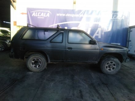 Vehiculo en el desguace: NISSAN TERRANO I (WD21) 2.7 TD 4WD