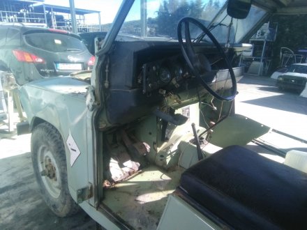 Vehiculo en el desguace: LAND ROVER 88/109 2.3 D (LR 88 DL, LR 109 DL)