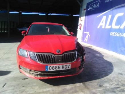 Vehiculo en el desguace: SKODA OCTAVIA III (5E3, NL3, NR3) 1.6 TDI