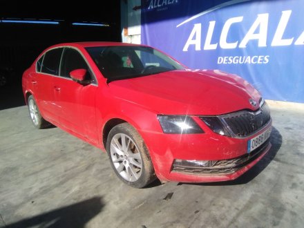 Vehiculo en el desguace: SKODA OCTAVIA III (5E3, NL3, NR3) 1.6 TDI