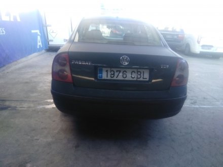 Vehiculo en el desguace: VOLKSWAGEN PASSAT B5.5 (3B3) 1.9 TDI