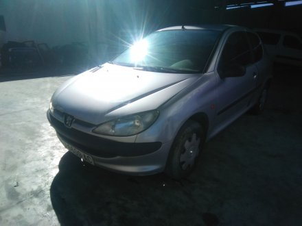 Vehiculo en el desguace: PEUGEOT 206 Hatchback (2A/C) 1.4 i