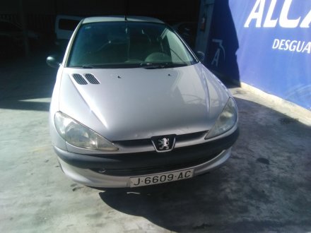 Vehiculo en el desguace: PEUGEOT 206 Hatchback (2A/C) 1.4 i