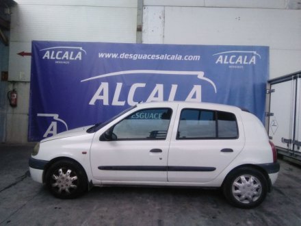 Vehiculo en el desguace: RENAULT CLIO II (BB_, CB_) 1.9 D (B/CB0E, BB0J)