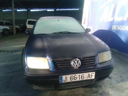 Vehiculo en el desguace: VOLKSWAGEN BORA I (1J2) 1.9 TDI