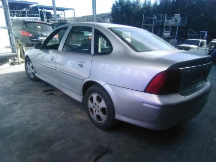 Vehiculo en el desguace: OPEL VECTRA B (J96) 2.0 DTI 16V (F19)