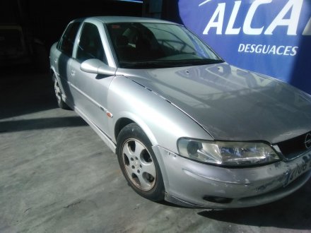 Vehiculo en el desguace: OPEL VECTRA B (J96) 2.0 DTI 16V (F19)