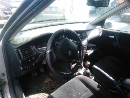 Vehiculo en el desguace: OPEL VECTRA B (J96) 2.0 DTI 16V (F19)