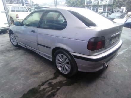 Vehiculo en el desguace: BMW 3 Compact (E36) 318 tds