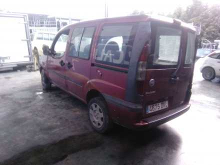 Vehiculo en el desguace: FIAT DOBLO Furgoneta/monovolumen (223_) 1.9 JTD