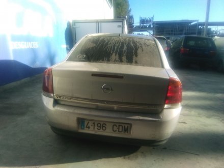 Vehiculo en el desguace: OPEL VECTRA C (Z02) 2.0 DTI 16V (F69)